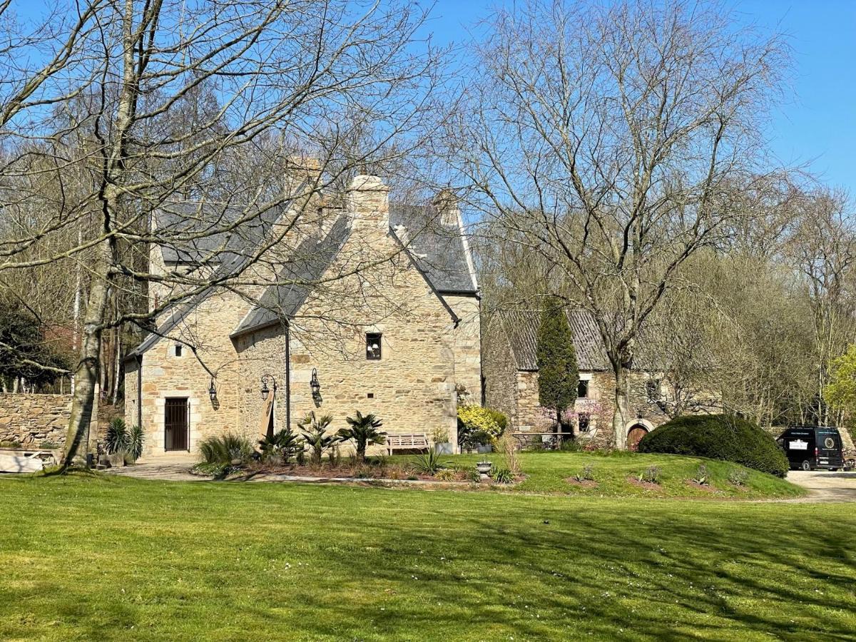 Manoir Medieval Du XV Ieme Siecle Minihy-Tréguier Buitenkant foto
