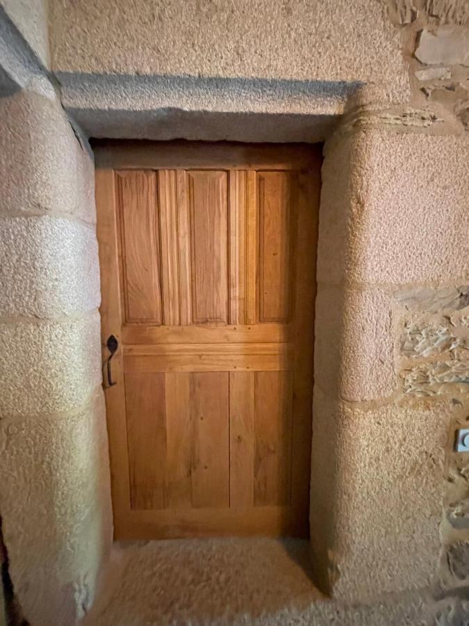 Manoir Medieval Du XV Ieme Siecle Minihy-Tréguier Buitenkant foto
