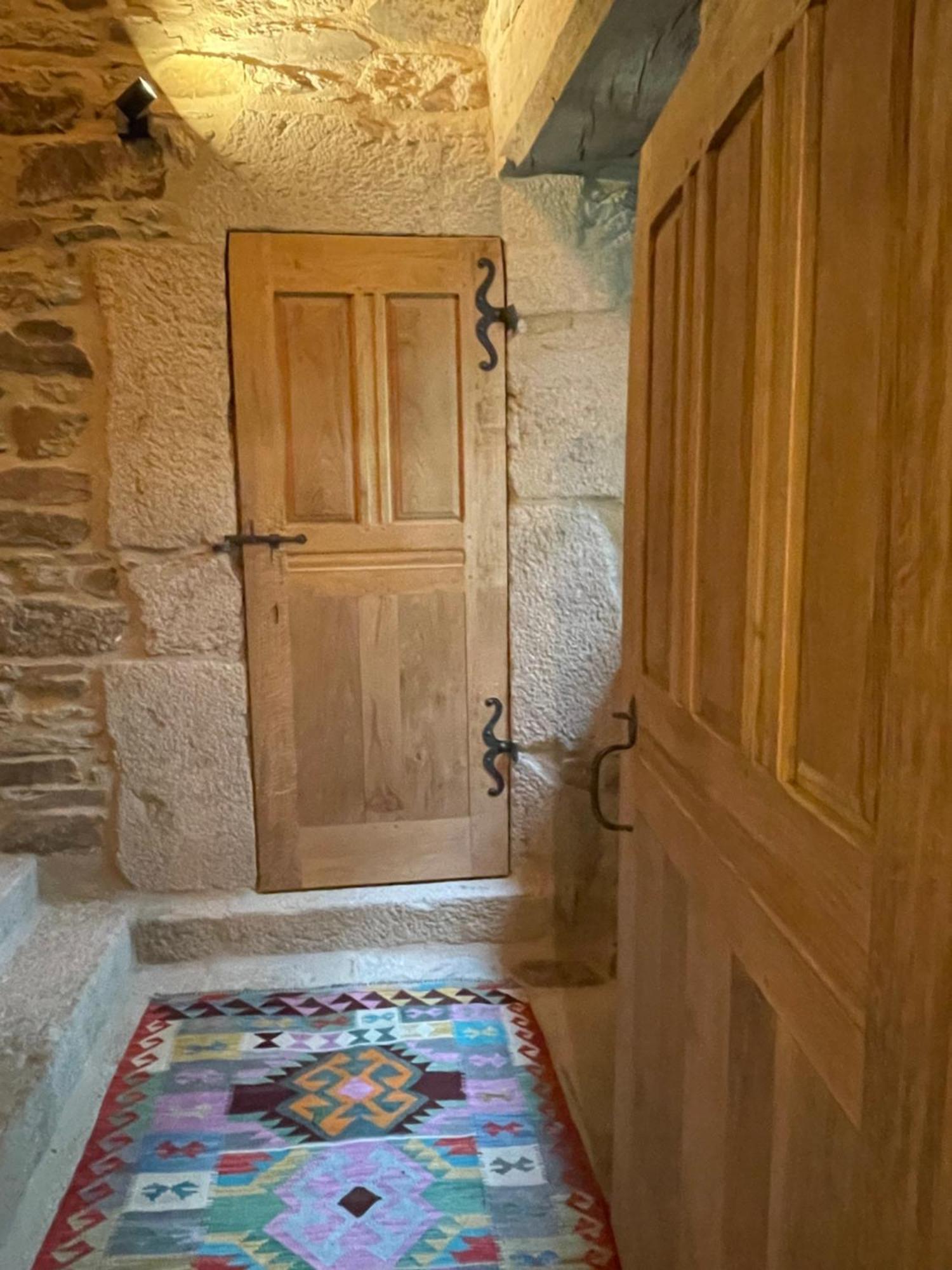 Manoir Medieval Du XV Ieme Siecle Minihy-Tréguier Buitenkant foto